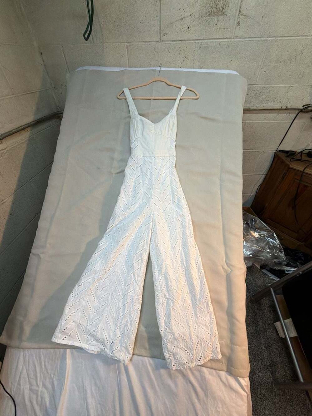 ett:twa by Anthropologie Alice Eyelet Crop Jumpsuit - Picture 1 of 3
